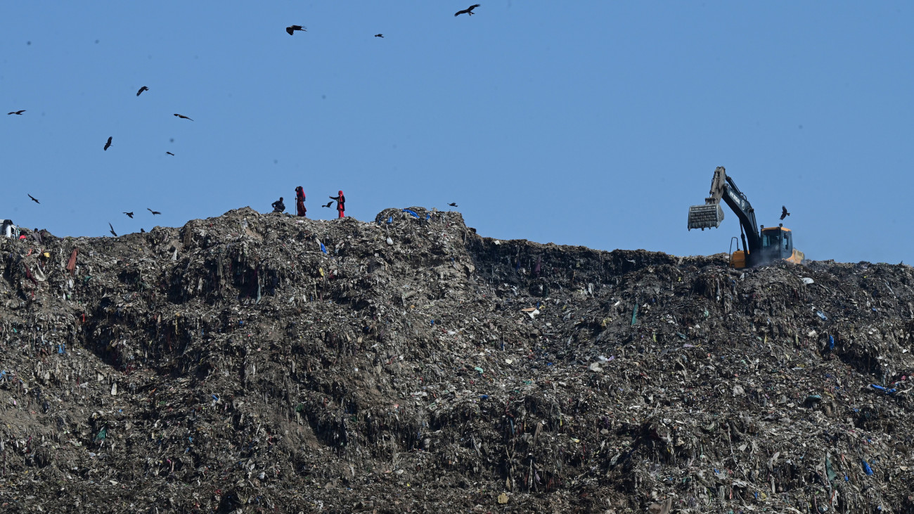 NEW DELHI, INDIA - MARCH 4:  A view of Bhalswa Landfill Site, during the launch Bamboo Plantation Drive at Bhalswa Landfill Site, Rajiv Nagar Bhalswa  on March 4, 2025 in New Delhi, India. Delhi Lieutenant Governor V K Saxena and Chief Minister Rekha Gupta launched a bamboo plantation drive at the Bhalswa landfill site here on Tuesday and assured people that the area would soon be turned green.(Photo by Sonu Mehta/Hindustan Times via Getty Images)