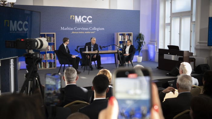 Orbán Viktor: a tudomány nélkülözhetetlen a nemzet fennmaradása szempontjából