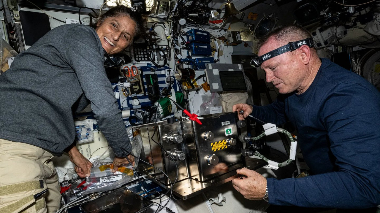 Suni Willams és Butch Wilmore amerikai űrhajósok