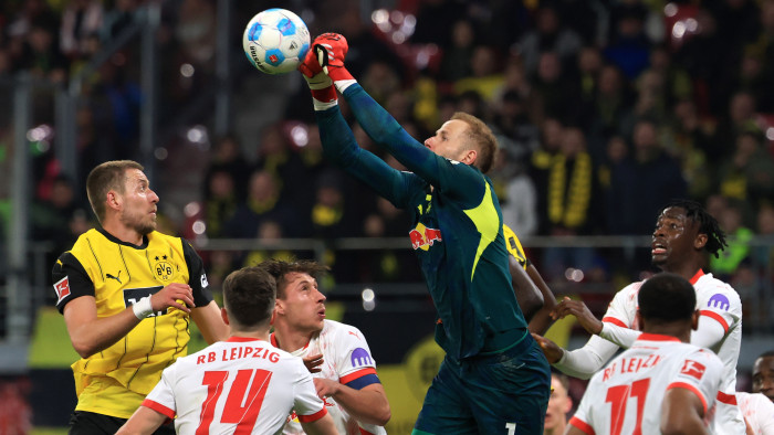 Gulácsi-bravúrokkal nyert a Lipcse a Dortmund ellen, Schäferék nem bírtak a Bayernnel