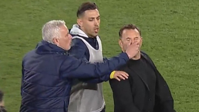Jose Mourinhóé volt az igazi csavar a Sallai Rolandék elleni kupameccsen