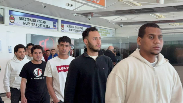 Washington folytatja a migránsok kitoloncolását - videó
