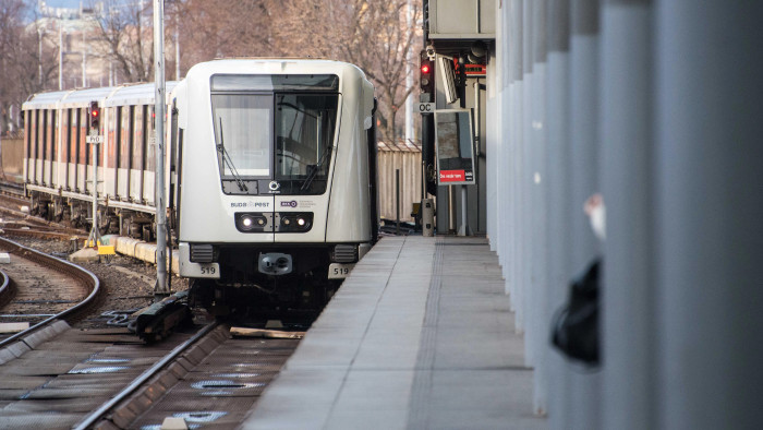 Felbukkant egy fotó a 2-es metró vonalán kialakult tűzről