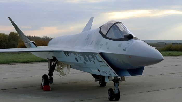 Mattot kapott az oroszok legújabb vadászgépe, a Szu-75