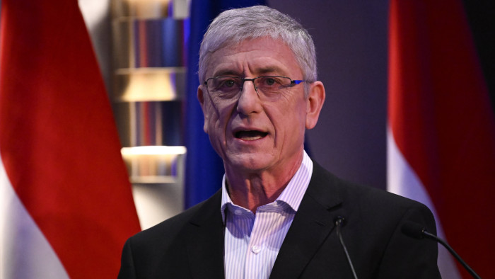 Gyurcsány Ferenc lebeszarizta Magyar Pétert