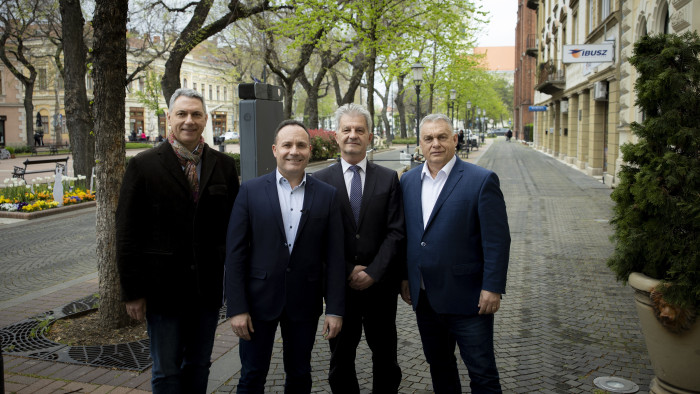 A békéscsabai városházán tárgyalt Orbán Viktor