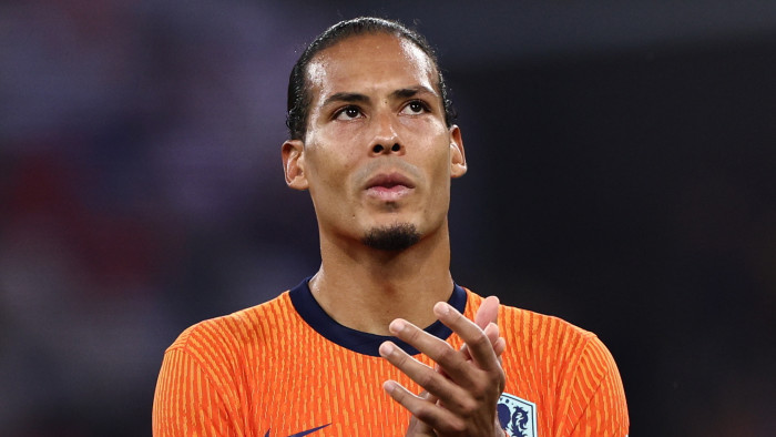 Van Dijk is Szoboszlai csapattársa marad