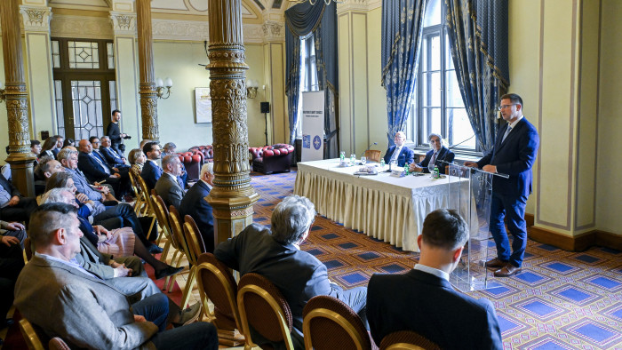 Értékes elismerésben részesült Gulyás Gergely