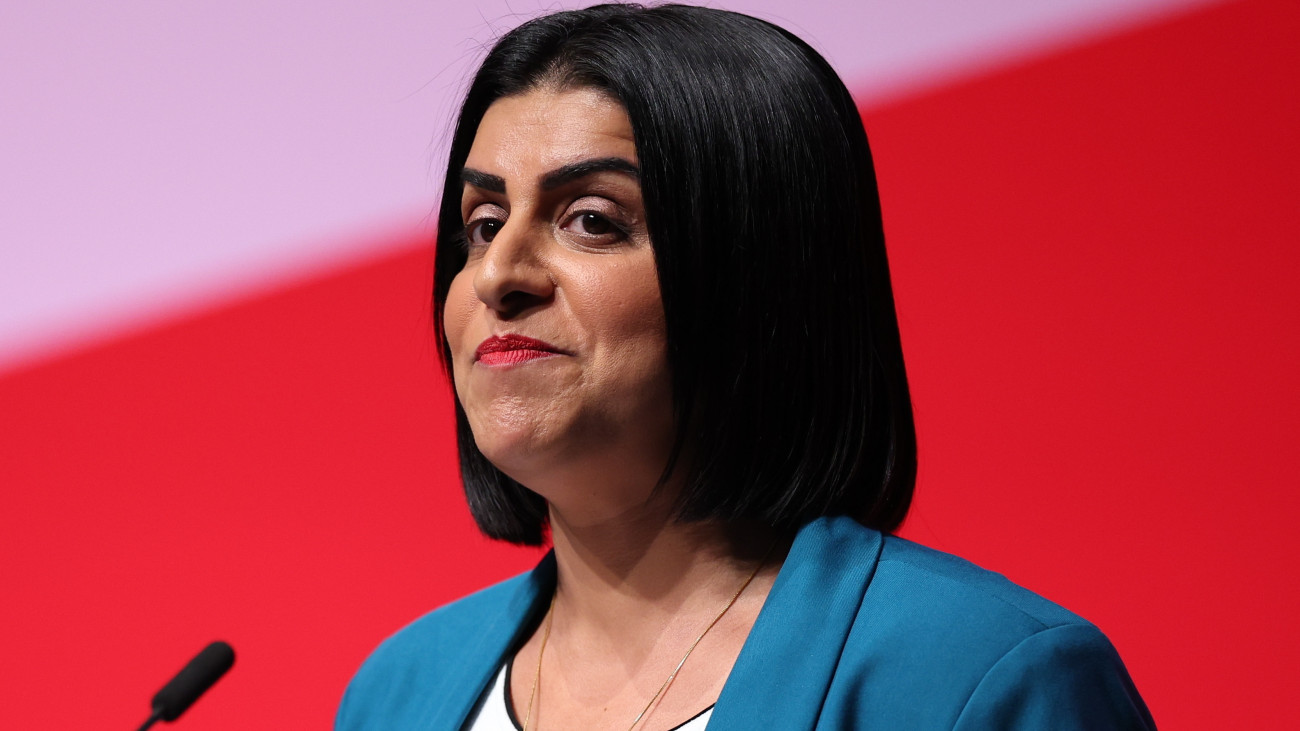 Shabana Mahmood brit igazságügyi miniszter felszólal a kormányzó Munkáspárt éves kongresszusán Liverpoolban 2024. szeptember 24-én, a négynapos rendezvény harmadik napján.