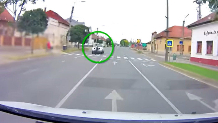 Gázolást vettek videóra, sokaknak tanulságos lehet az eset