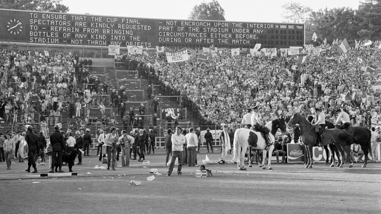Juventus 1-0 Liverpool FC, 1985 European Cup Final, Heysel Stadium, Brussels, Wednesday 29th May 1985. Crowd Violence. Scoreboard. (Photo by /Liverpool Echo/Mirrorpix/Getty Images)
