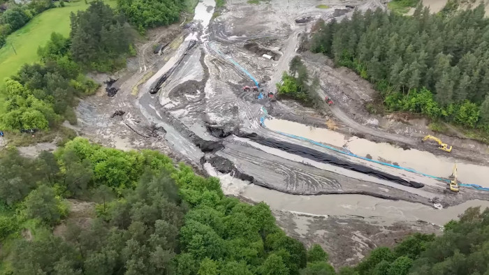 Parajdi polgármester: két gát állná a víz útját a sóbányában, de nagyon nagy a baj