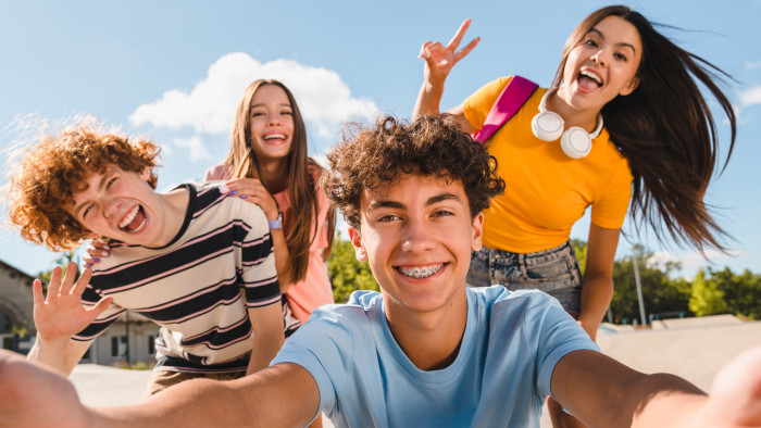 Indul az élet? Ezek a támogatások segítik a fiatalok önállósodását 2025-ben