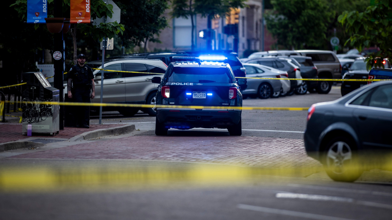 BOULDER, COLORADO - JUNE 01: Police cordon off Pearl Street on June 1, 2025 in Boulder, Colorado. A suspect is in custody after reportedly throwing an incendiary device at a group participating in an organized walk to show solidarity with hostages held by Hamas in Gaza. (Photo by Chet Strange/Getty Images)
