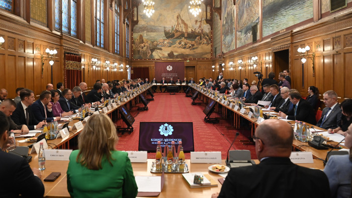 Orbán Viktor: az európaiak többsége nem támogatja Ukrajna gyorsított uniós csatlakozását