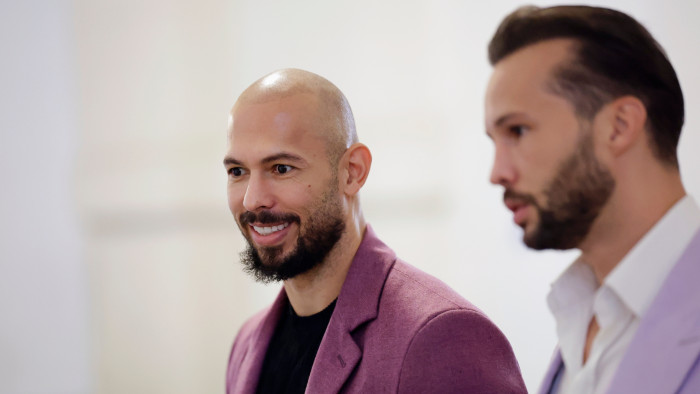 A megengedett négyszeresével száguldott a hírhedt influenszer