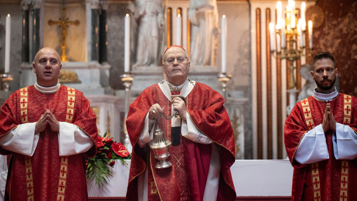 Erdő Péter: a békét kérjük az új esztendőben Európa és az egész világ számára