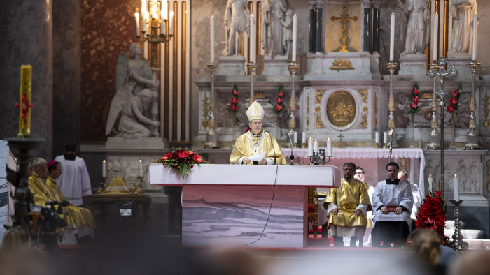 Az ajándékot adjuk tovább - Erdő Péter erről is beszélt pünkösdhétfőn