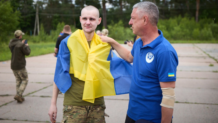 További hadifoglyok hazatérését jelentette be Volodimir Zelenszkij