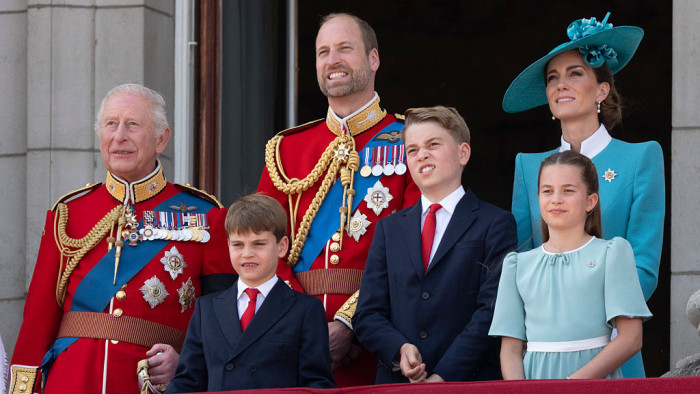 Így ünnepelték Károly király hivatalos születésnapját - videó