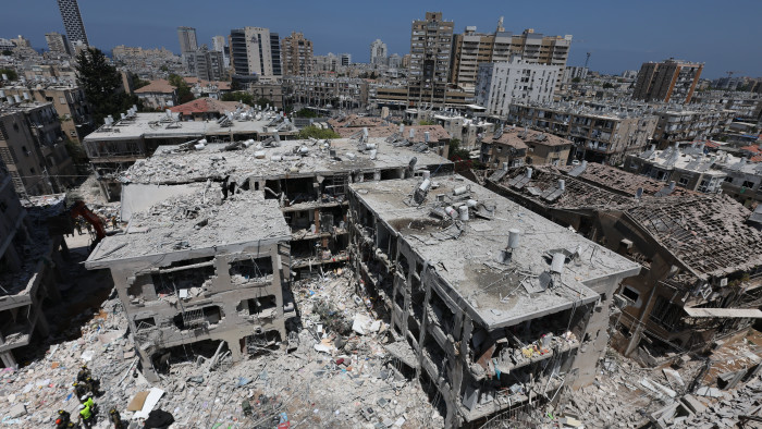 Retteghetnek az Iránon belüli kollaboránsok