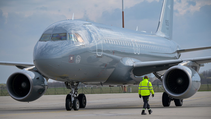 Szijjártó Péter: 87 magyart evakuáltunk Izraelből