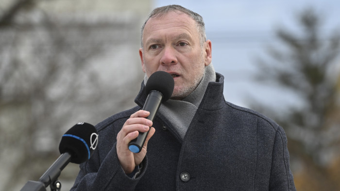 Egy pofon miatt lemondásra szólította fel Zugló vezetője az alpolgármesterét