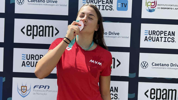 Szemünk előtt nő fel egy magyar úszócsoda, jegyezzük meg a nevét!