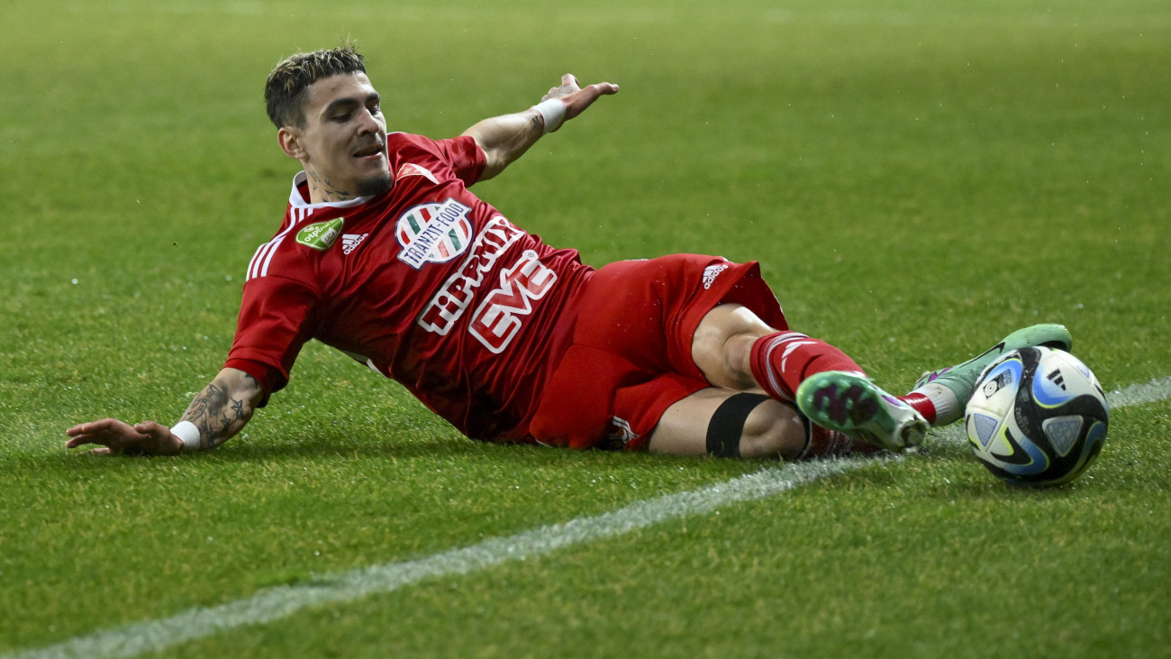 Brandon Domingues, a Debrecen játékosa a labdarúgó MOL Magyar Kupa nyolcaddöntőjében játszott Debreceni VSC - Ferencvárosi TC mérkőzésen a debreceni Nagyerdei Stadionban 2024. február 28-án.