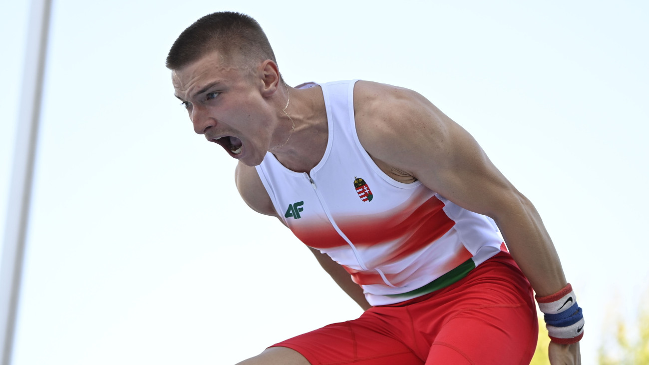 Böndör Márton az atlétikai csapat Európa-bajnokság férfi rúdugrás versenyszámában Madridban 2025. június 26-án.