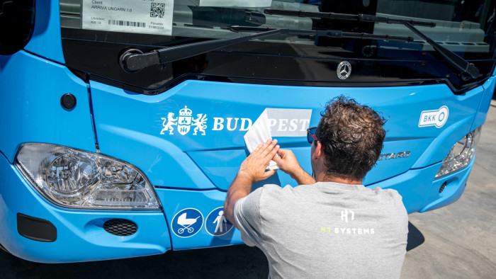 Érkeznek az első új fővárosi buszok