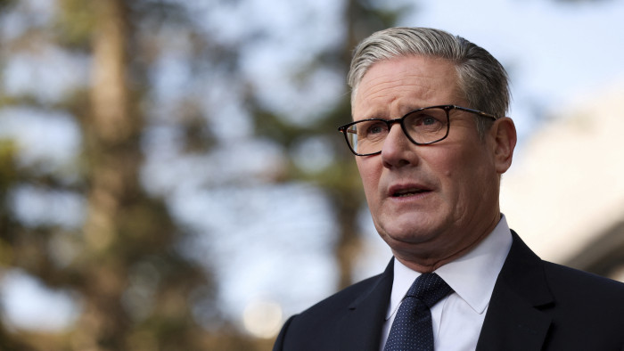 A britek elismerik Izrael ellenségét