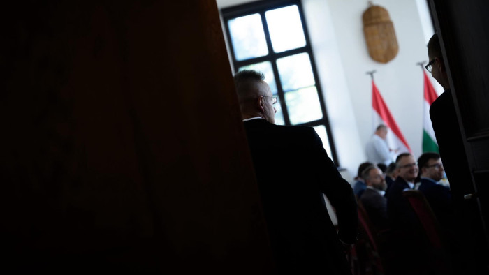 Szijjártó Péter újabb kemény csatára készül