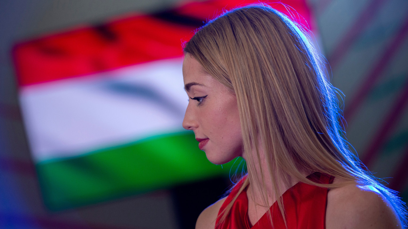 Az Év női sportolója címmel elismert Gulyás Michelle olimpiai bajnok öttusázó a Magyar Öttusa Szövetség évzáró gáláján a Puskás Arénában 2024. december 11-én.