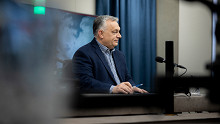 Orbán Viktor péntek reggel: átállítjuk a gazdaságot családalapú működésre