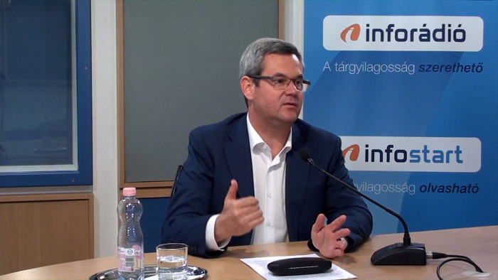 Takács Péter: a teljesítményelem hiányzik az orvosi bértáblából, új feladatokat kapnak a háziorvosok