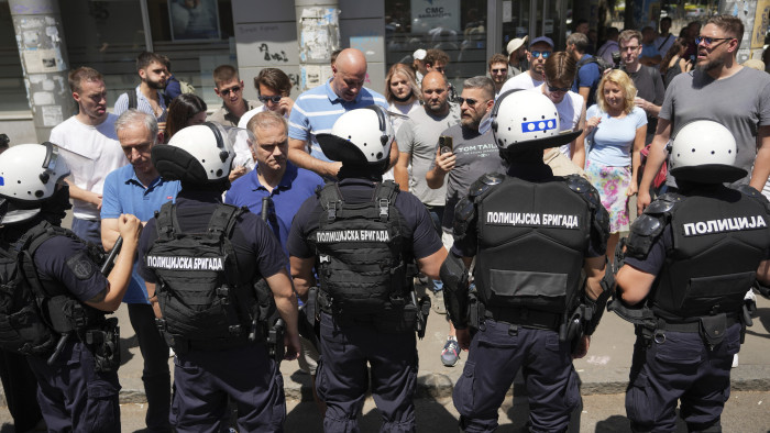 Ez Európai Tanács figyelmeztette Szerbiát