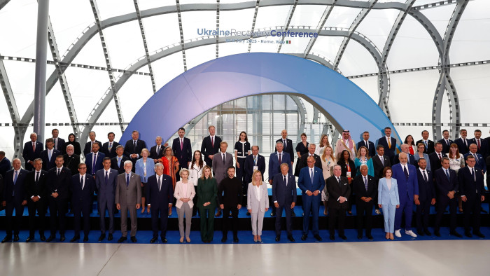 Az ukrán elnök szerint Putyinnak két szövetségese van