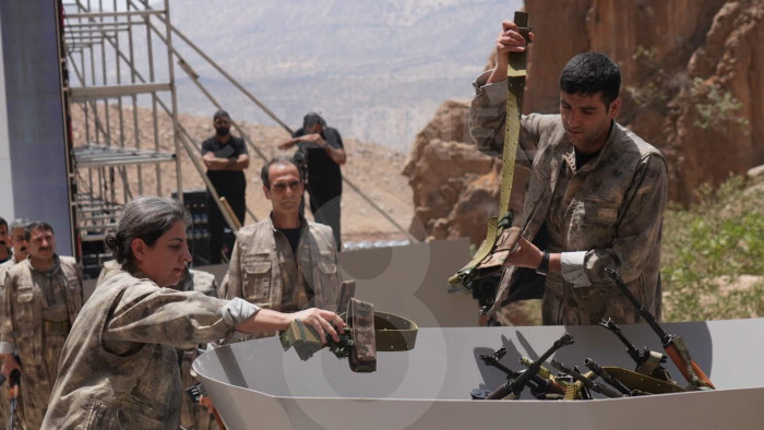 A törökországi kurd fegyveresek megkezdték a leszerelést - videó