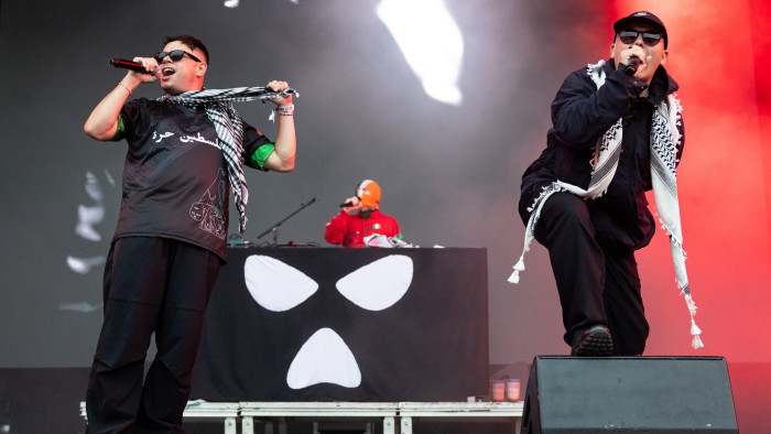 A Massive Attack-kel és más előadókkal is összefog a Kneecap