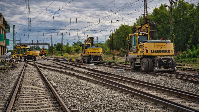 Hegyi Zsolt: minden lassújel megszűnik az iskolakezdésre Rákosrendezőnél