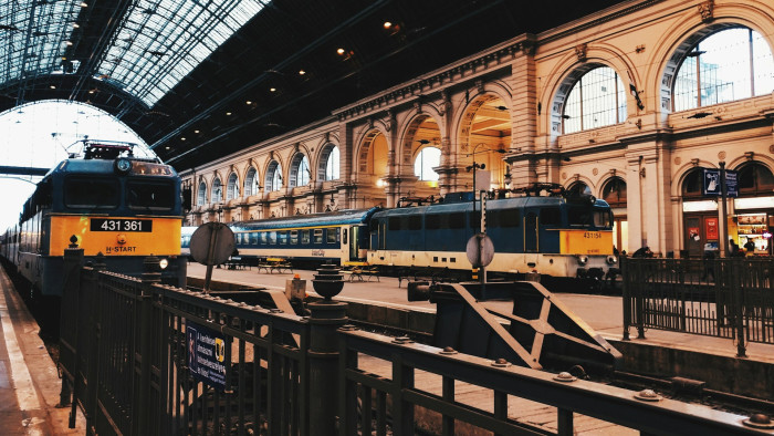 Folyamatosan frissülő oldallal segíti a Keleti lezárása idején a közlekedőket a MÁV