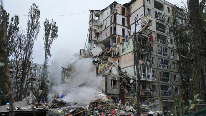 Véres órákon van túl Kijev, megszólalt az ukrán elnök