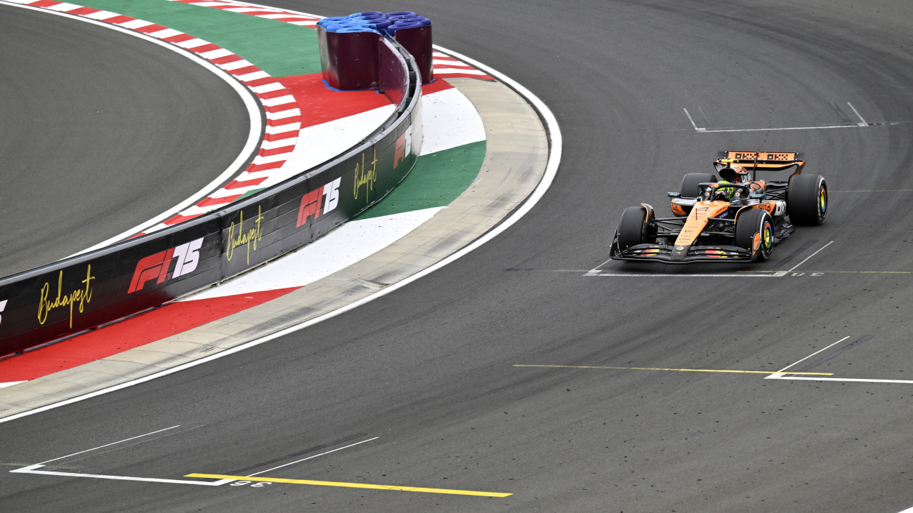 Lando Norris, a McLaren brit versenyzője a Forma-1-es Magyar Nagydíjon a mogyoródi Hungaroringen 2025. augusztus 3-án.