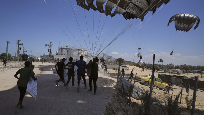 Komoly felszólítást kapott a cseh kormány