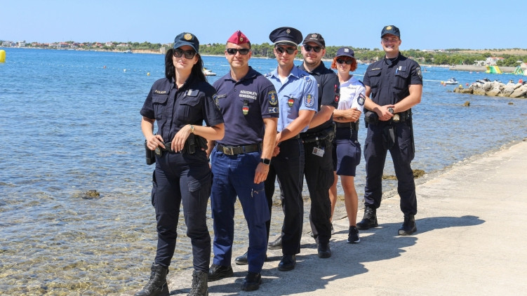 Magyar rendőrök nyáron Horvátországban