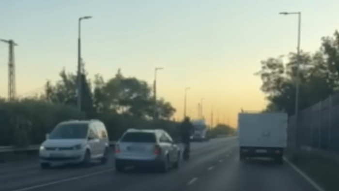 Elmebaj a 6-oson: e-rolleres és audis kakaskodott, 90-es tempónál – videó