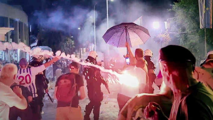 Új lendületet adhat a szerb tüntetéseknek a drámai üzemanyag-helyzet