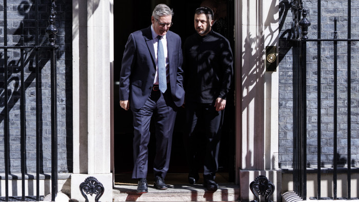 Beruháznak a dróngyártásba is: brit–ukrán egyeztetés a Trump–Putyin csúcstalálkozó előtt