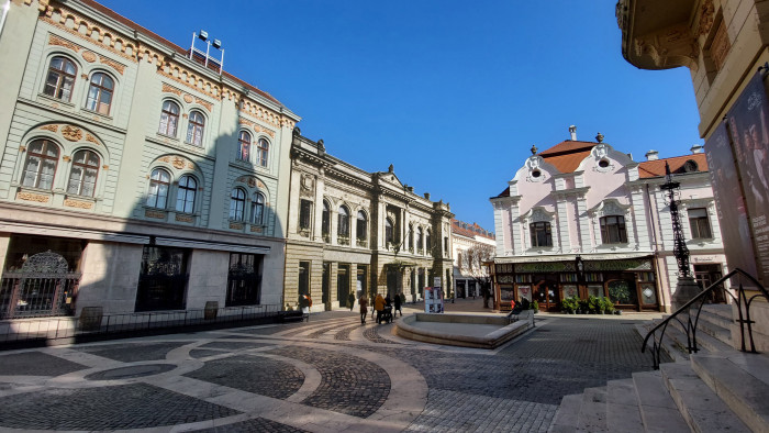 Látványos képek: megújul és átalakul az egykori pécsi kaszinó épülete